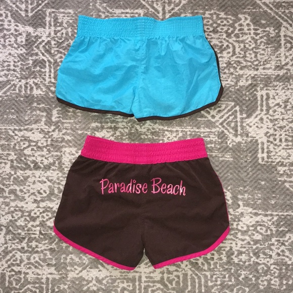(2) Girls Boardshorts - Picture 4 of 10